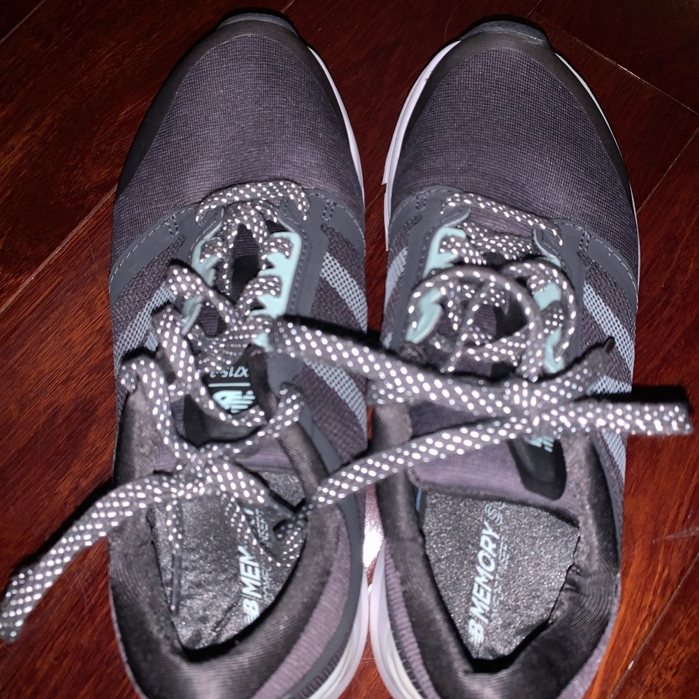 New Balance Women's Sneakers w MemoryFoam - Picture 4 of 4